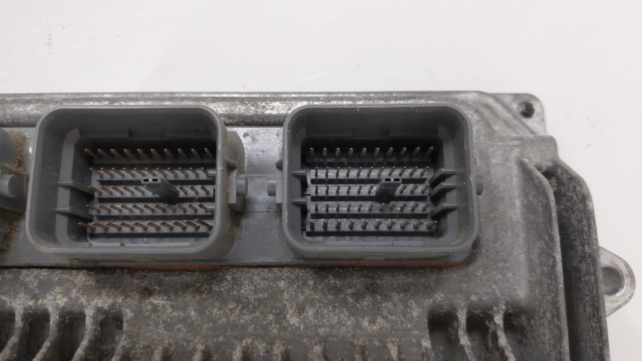 2014 Honda Accord PCM Engine Control Computer ECU ECM PCU OEM P/N:37820-5A2-B72 37820-5A3-L32 Fits OEM Used Auto Parts - Oem