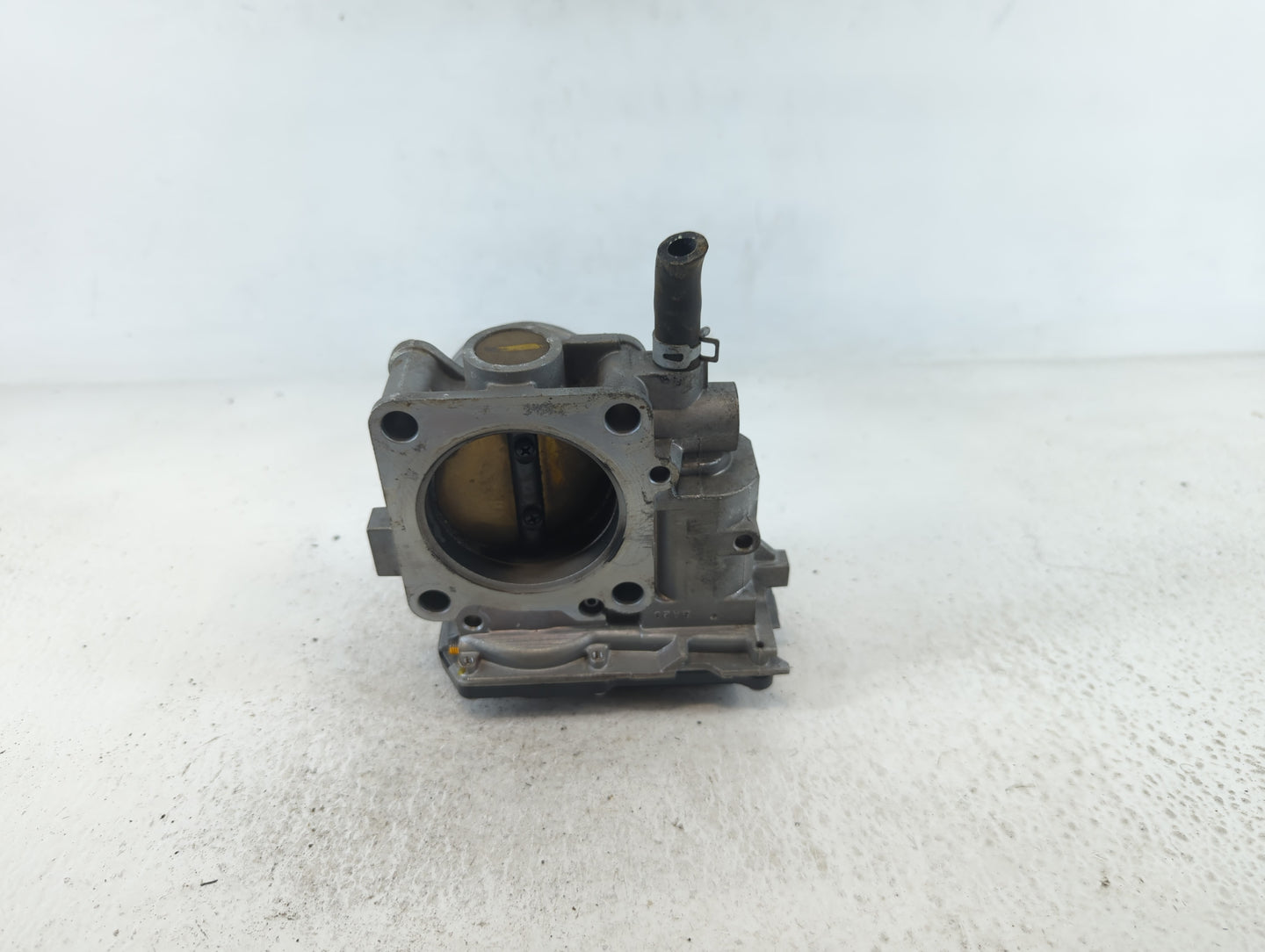 2013-2017 Honda Accord Throttle Body P/N:GMF4A M40402 Fits Fits 2013 2014 2015 2016 2017 2018 2019 2020 2021 2022 OEM Used A