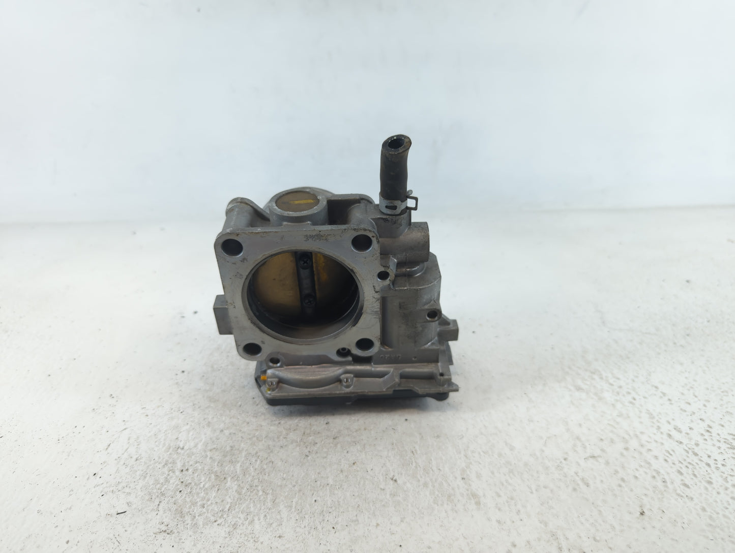2013-2017 Honda Accord Throttle Body P/N:GMF4A M40402 Fits Fits 2013 2014 2015 2016 2017 2018 2019 2020 2021 2022 OEM Used A