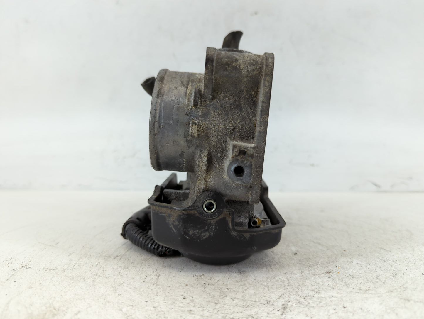 2014-2015 Honda Accord Throttle Body P/N:135007 M40509, GMF4A Fits Fits 2014 2015 OEM Used Auto Parts - Oemusedautoparts1.co