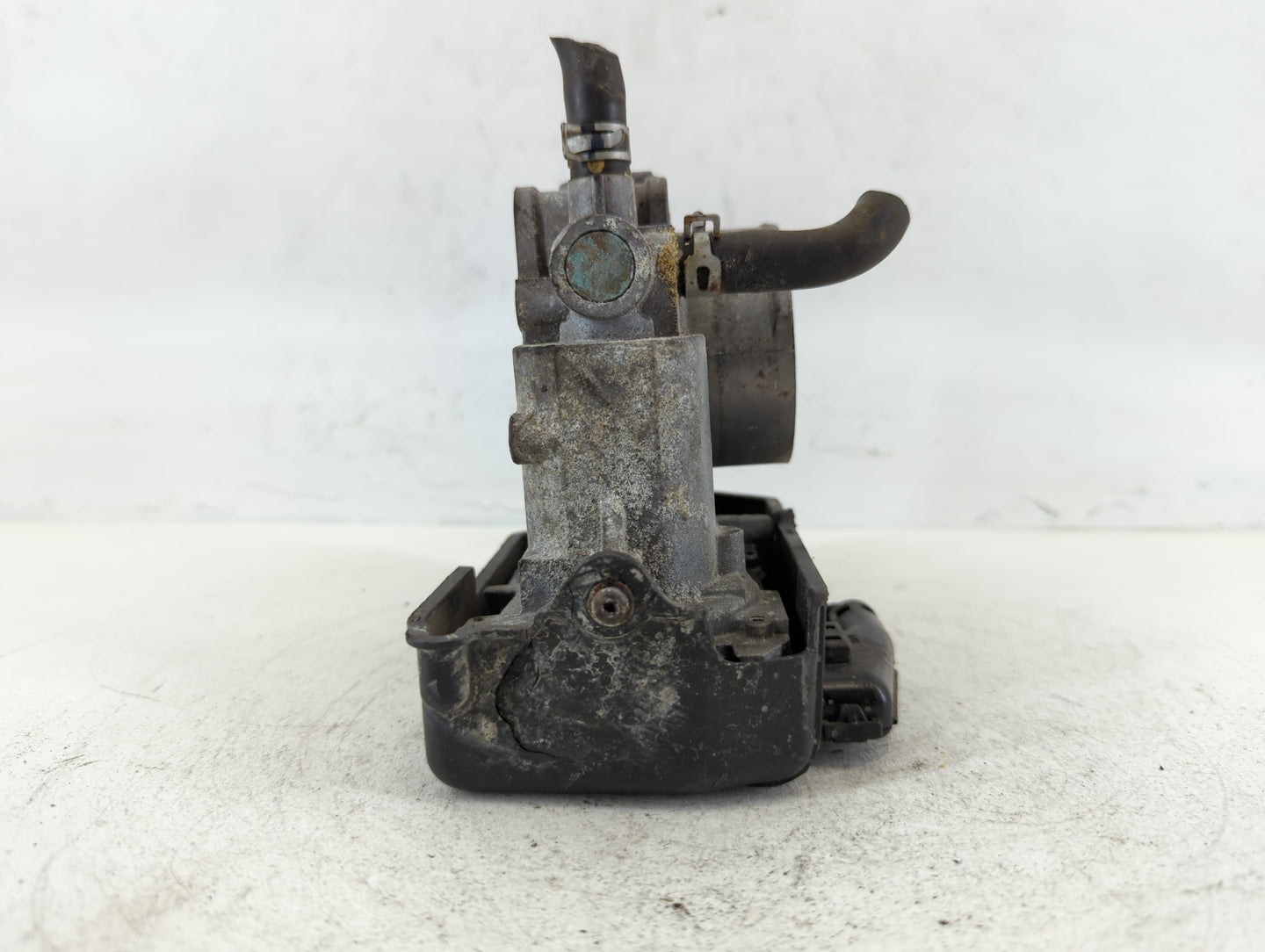 2014-2015 Honda Accord Throttle Body P/N:135007 M40509, GMF4A Fits Fits 2014 2015 OEM Used Auto Parts - Oemusedautoparts1.co