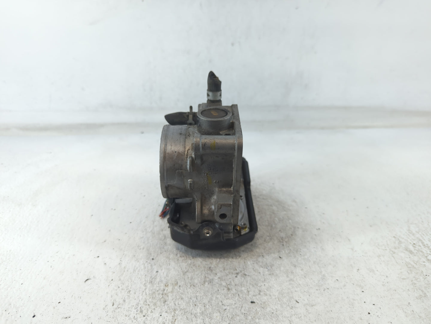 2013-2017 Honda Accord Throttle Body P/N:GMP4A Fits Fits 2013 2014 2015 2016 2017 2018 2019 2020 2021 2022 OEM Used Auto Par