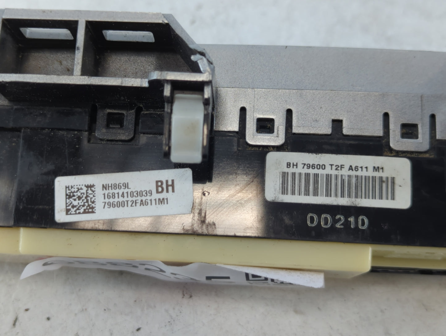 2013-2015 Honda Accord Climate Control Module Temperature AC/Heater Replacement P/N:16814103039 79600T2FA611M1 Fits OEM Used