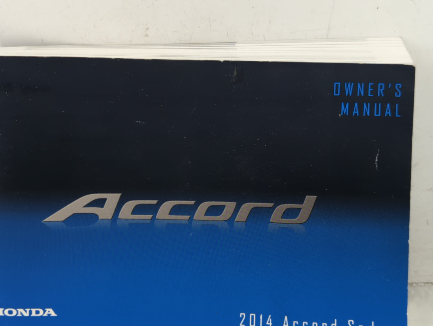 2014 Honda Accord Owners Manual Book Guide P/N:00X31-T2A-6100 31T2A610 OEM Used Auto Parts - Oemusedautoparts1.com