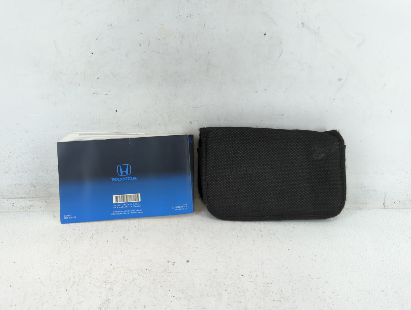 2014 Honda Accord Owners Manual Book Guide P/N:31T2A610 00X31-T2A-6100 OEM Used Auto Parts - Oemusedautoparts1.com