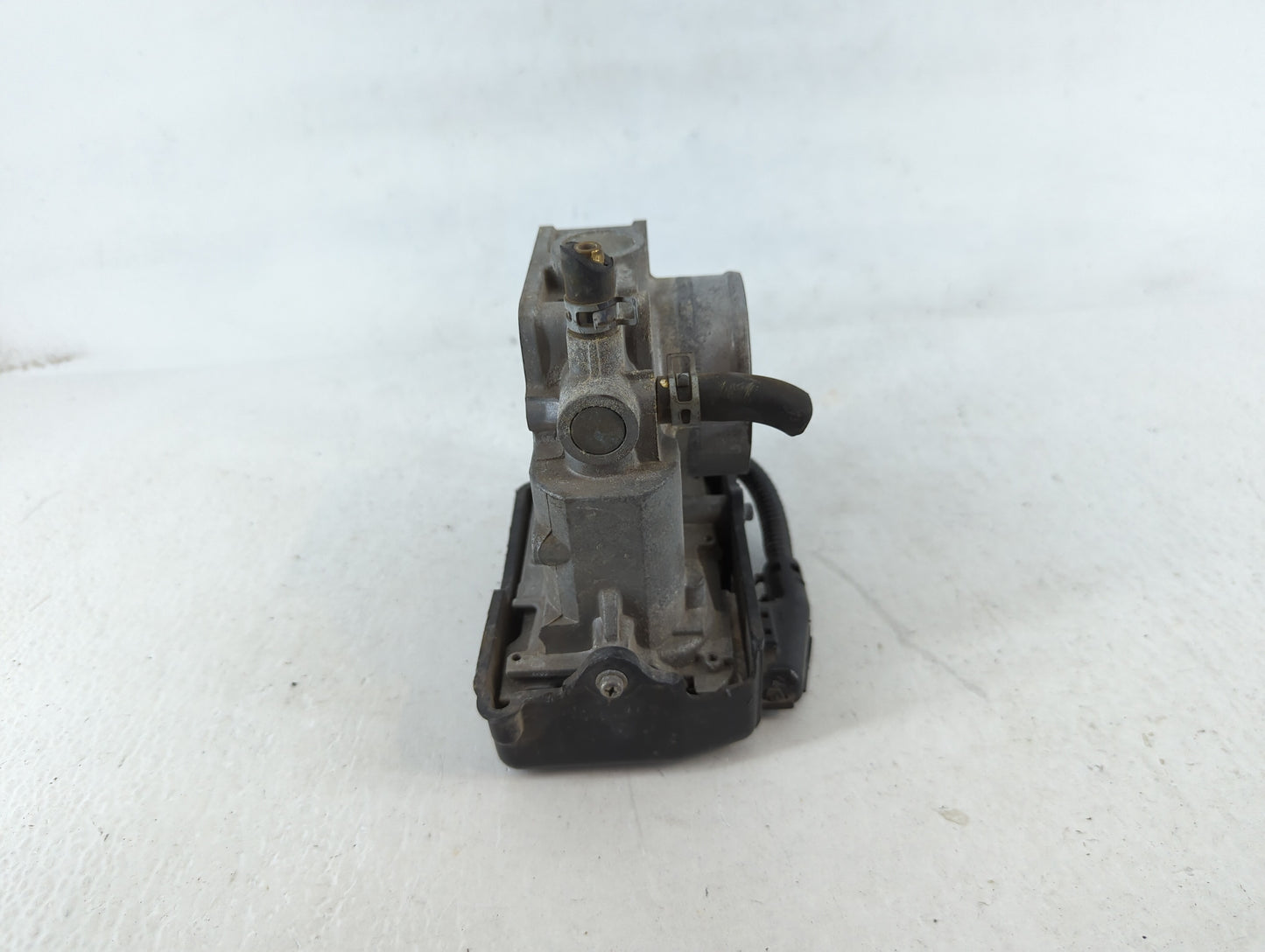 2013-2017 Honda Accord Throttle Body P/N:U38493167657 Fits Fits 2013 2014 2015 2016 2017 2018 2019 2020 2021 2022 OEM Used A