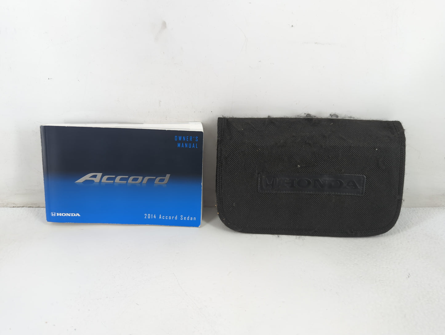 2014 Honda Accord Owners Manual Book Guide P/N:00X31-T2A-6100 31T2A610 OEM Used Auto Parts - Oemusedautoparts1.com