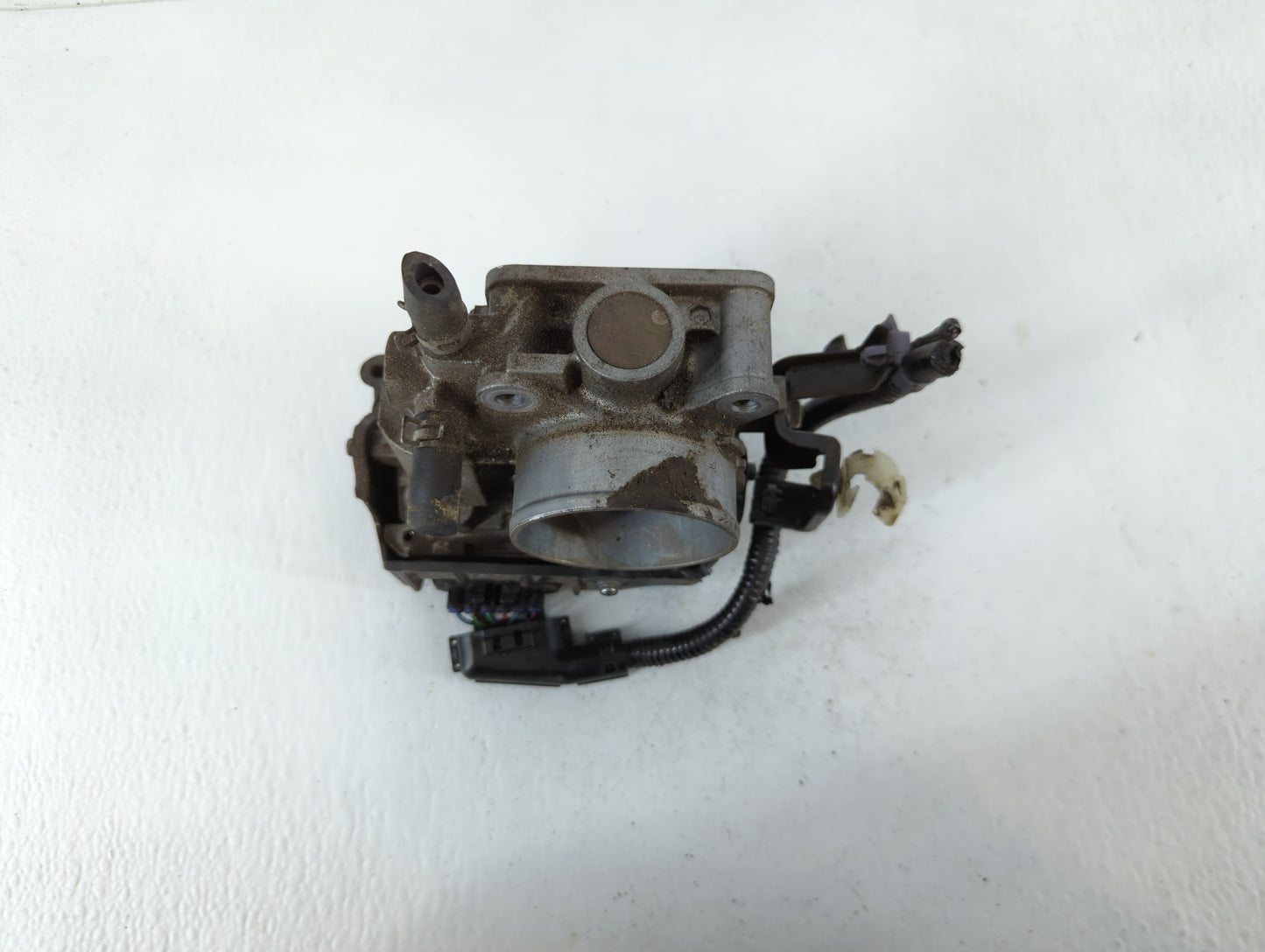 2013-2017 Honda Accord Throttle Body P/N:GMF4A Fits Fits 2013 2014 2015 2016 2017 2018 2019 2020 2021 2022 OEM Used Auto Par