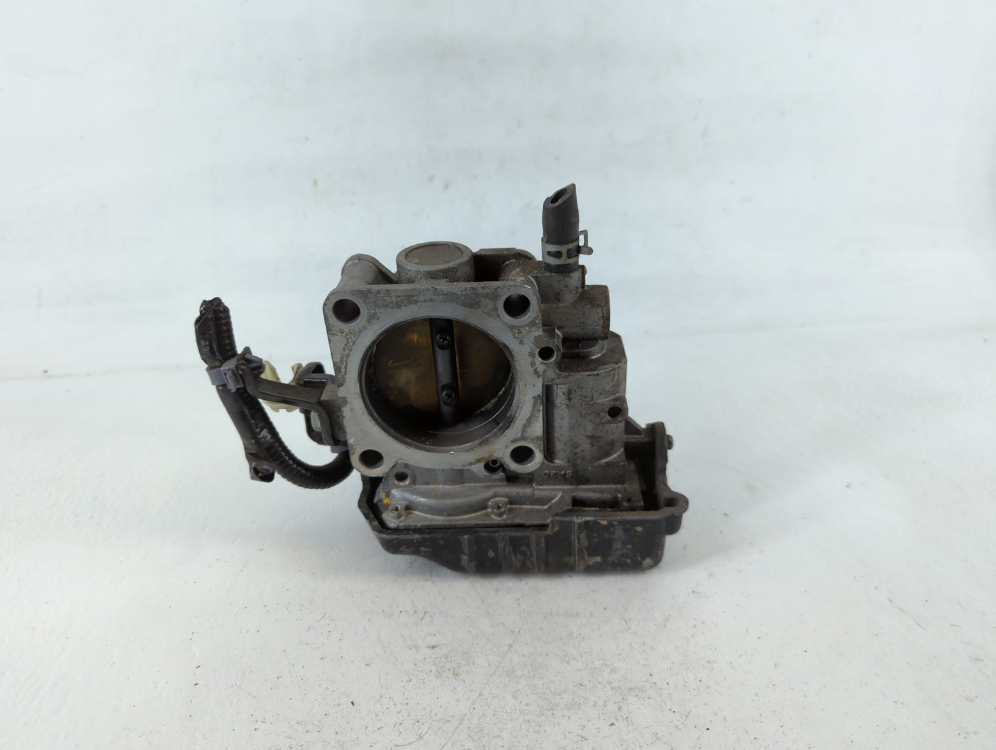 2013-2017 Honda Accord Throttle Body P/N:GMF4A Fits Fits 2013 2014 2015 2016 2017 2018 2019 2020 2021 2022 OEM Used Auto Par