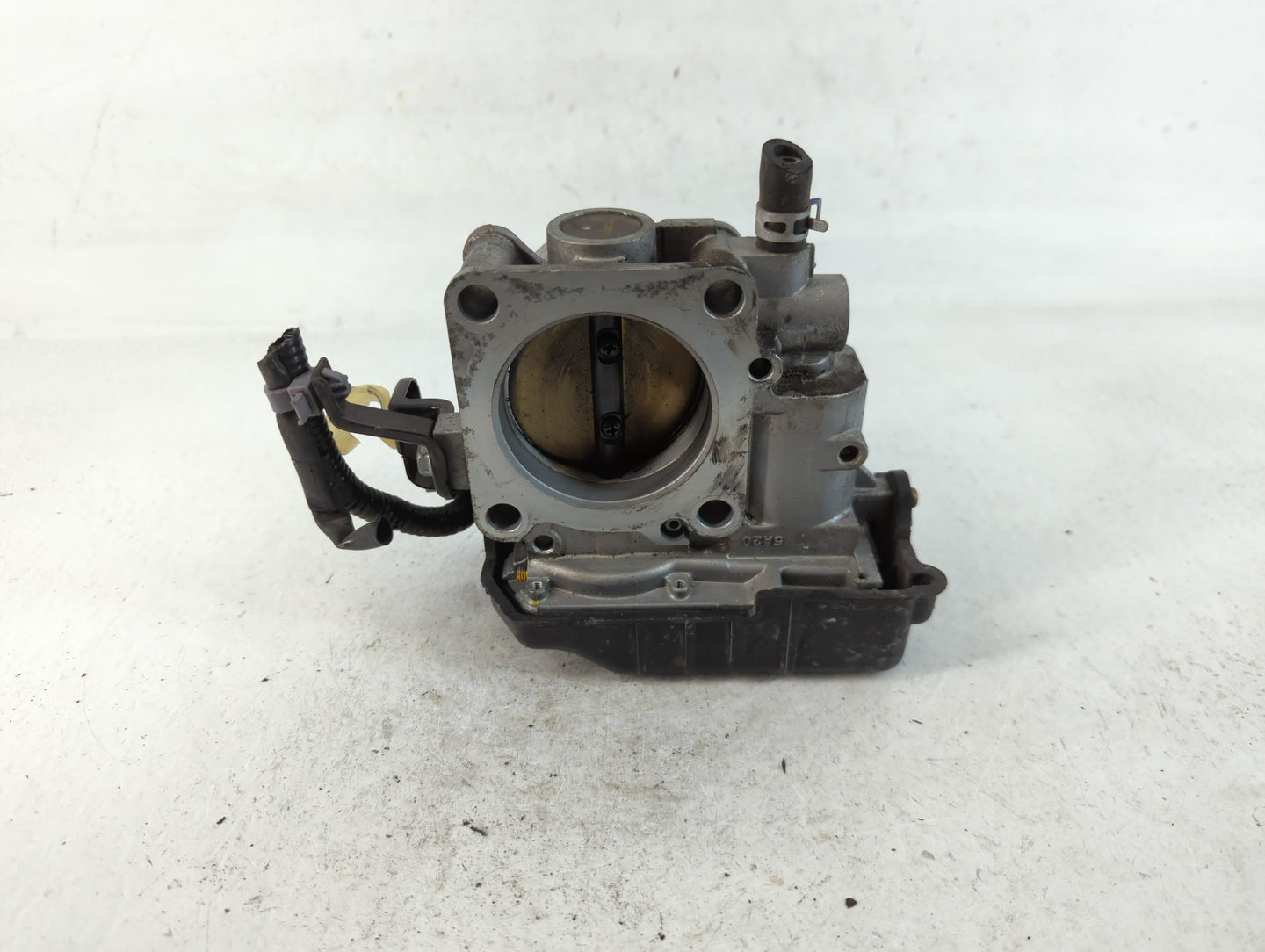 2013-2017 Honda Accord Throttle Body P/N:GMF4A M40228 Fits Fits 2013 2014 2015 2016 2017 2018 2019 2020 2021 2022 OEM Used A