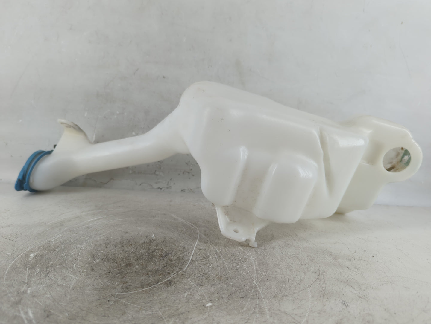 2013-2017 Honda Accord Windshield Washer Fluid Reservoir Bottle Oem - Oemusedautoparts1.com
