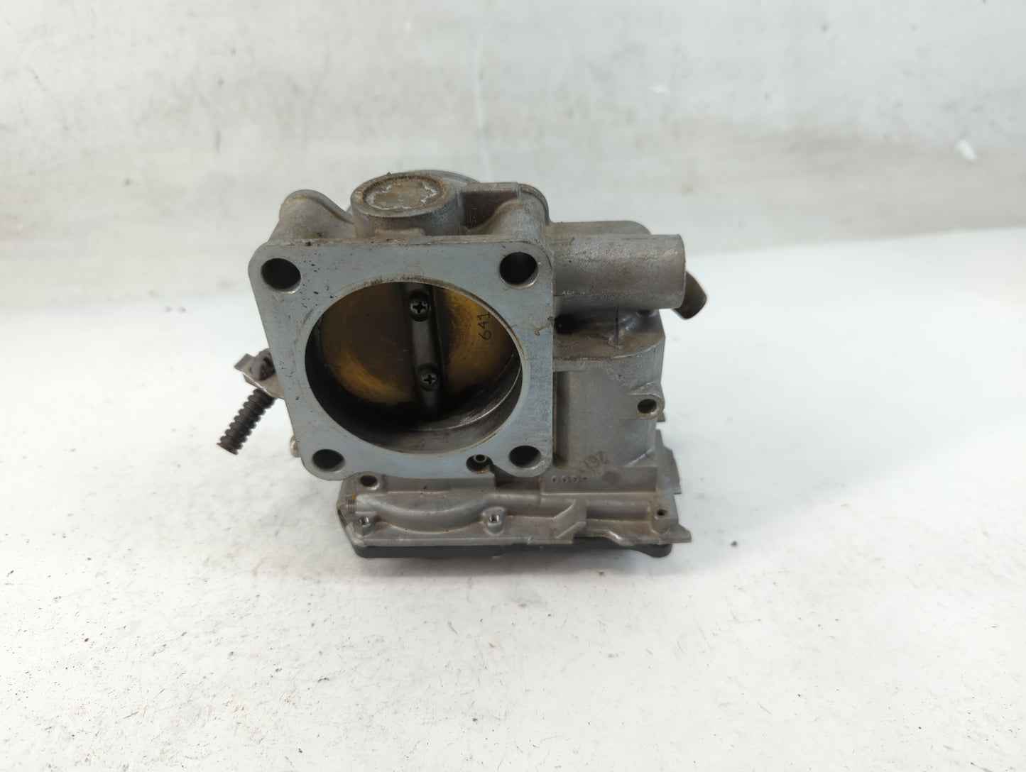 2013-2017 Honda Accord Throttle Body P/N:GMF5A Fits Fits 2013 2014 2015 2016 2017 2018 OEM Used Auto Parts - Oemusedautopart