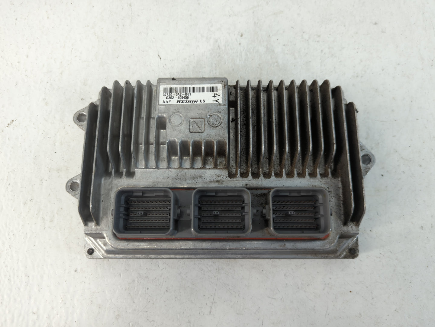 2014 Honda Accord PCM Engine Control Computer ECU ECM PCU OEM P/N:G302-109456 37820-5A2-B61 Fits OEM Used Auto Parts - Oemus