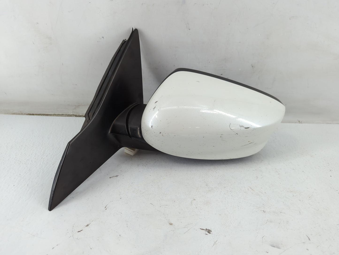 2013-2017 Honda Accord Driver Side View Mirror - Left Door Mirror OEM Used - Oemusedautoparts1.com