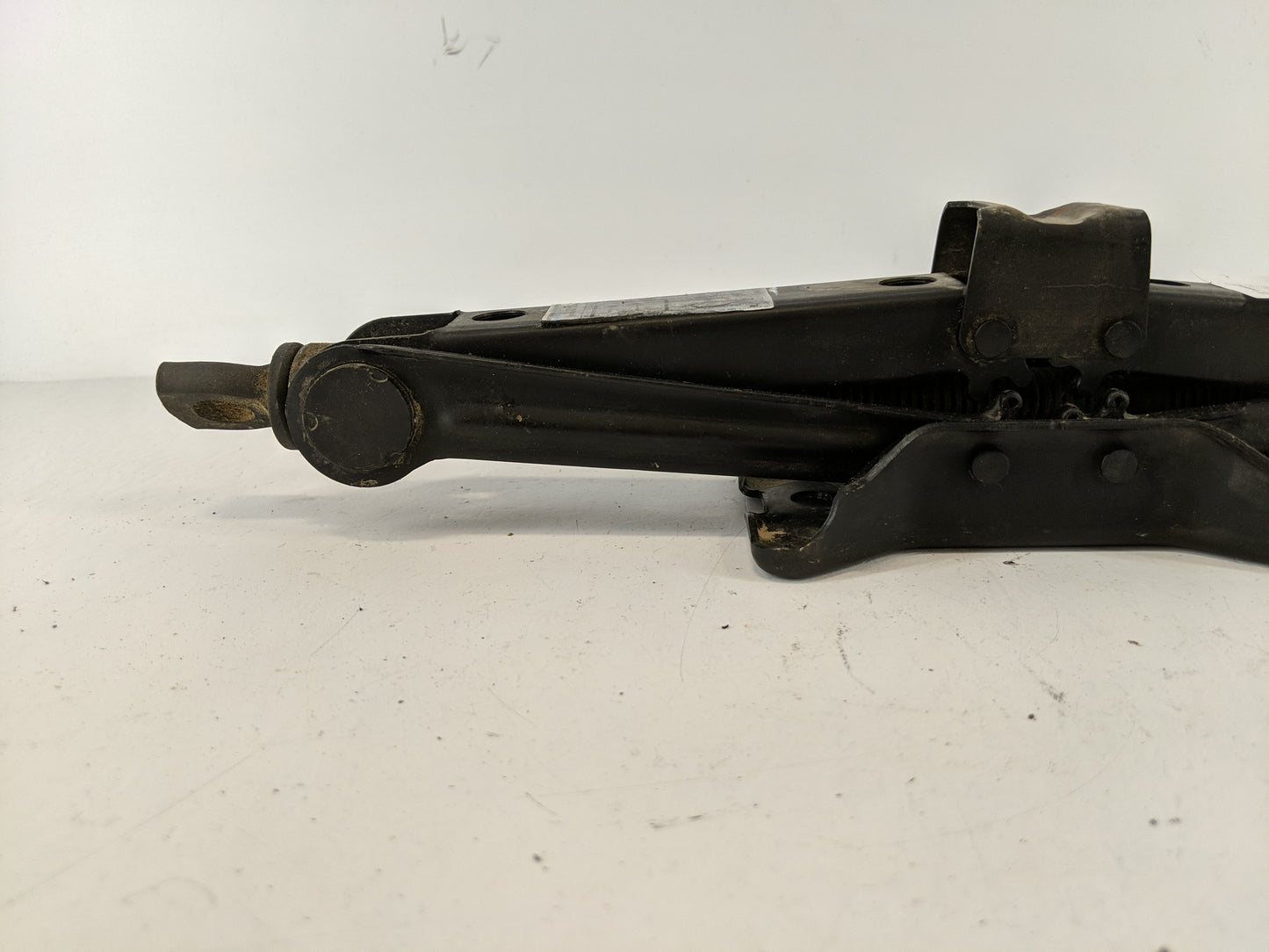 2014 Honda Civic Spare Scissor Car Jack 1100790 - Oemusedautoparts1.com