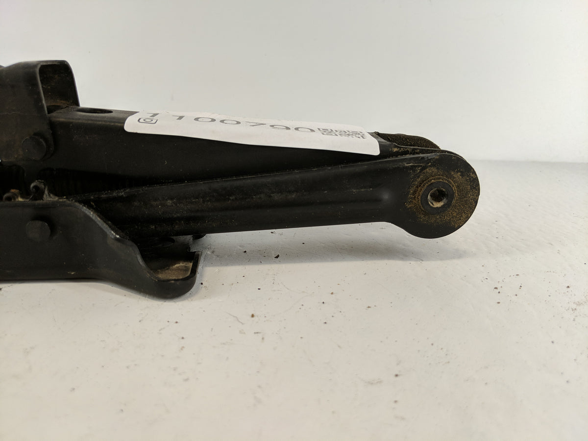 2014 Honda Civic Spare Scissor Car Jack 1100790 - Oemusedautoparts1.com