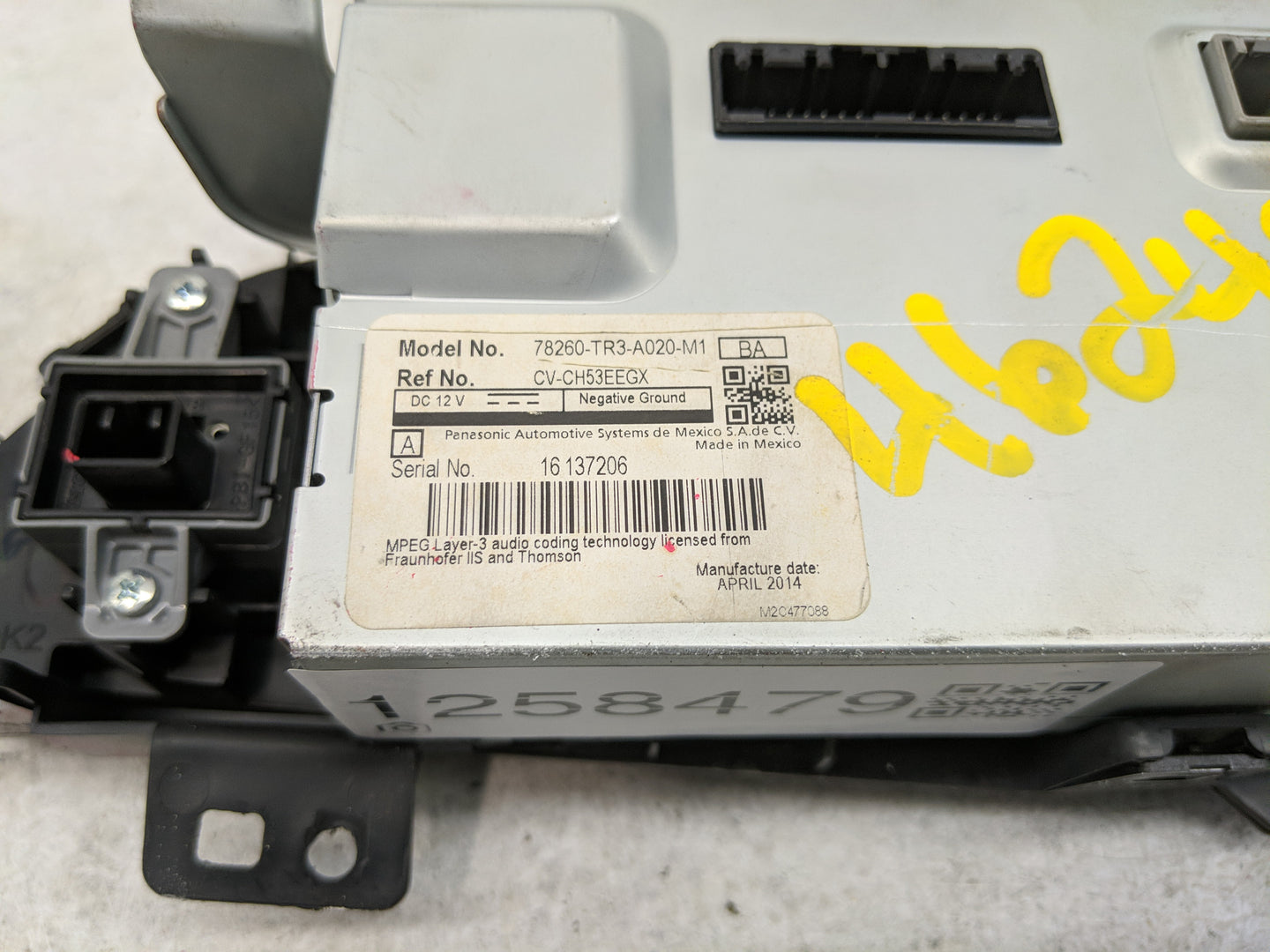 2014 Honda Civic Radio AM FM Cd Player Receiver Replacement P/N:78260-TR3-A020-M1 Fits OEM Used Auto Parts - Oemusedautopart