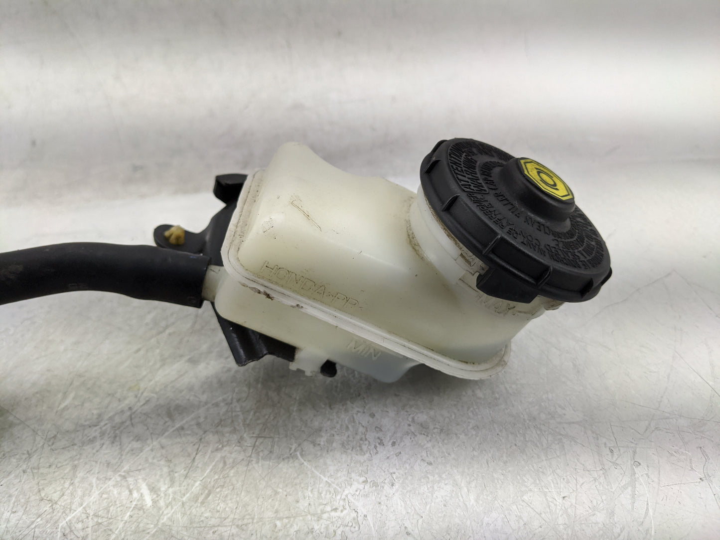 2013-2015 Honda Civic Brake Master Cylinder - Oemusedautoparts1.com