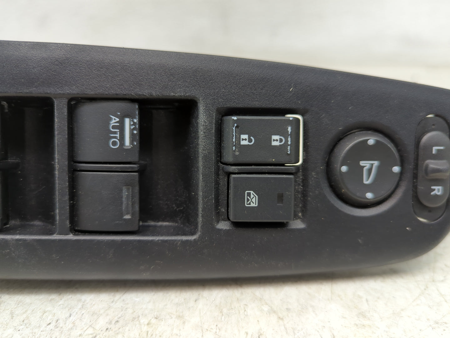 2014-2015 Honda Civic Master Power Window Switch Replacement Driver Side Left P/N:M57829 Fits Fits 2014 2015 OEM Used Auto P