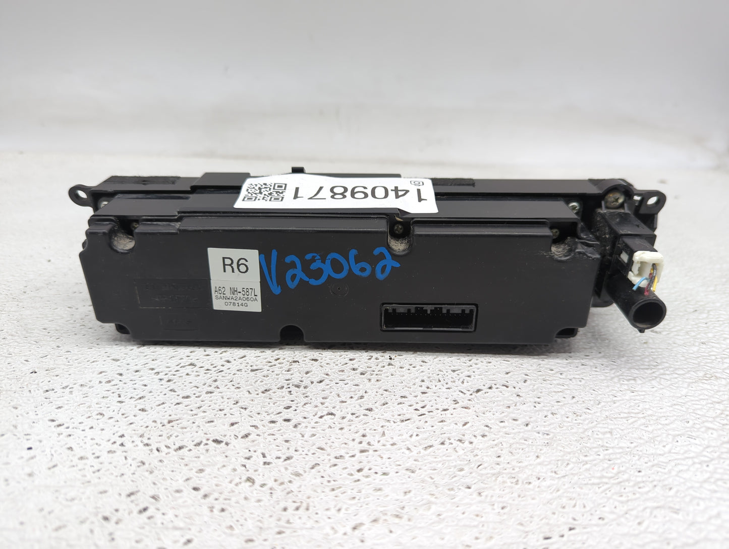 2013-2015 Honda Civic Climate Control Module Temperature AC/Heater Replacement P/N:A62 NH-587L Fits Fits 2013 2014 2015 OEM 