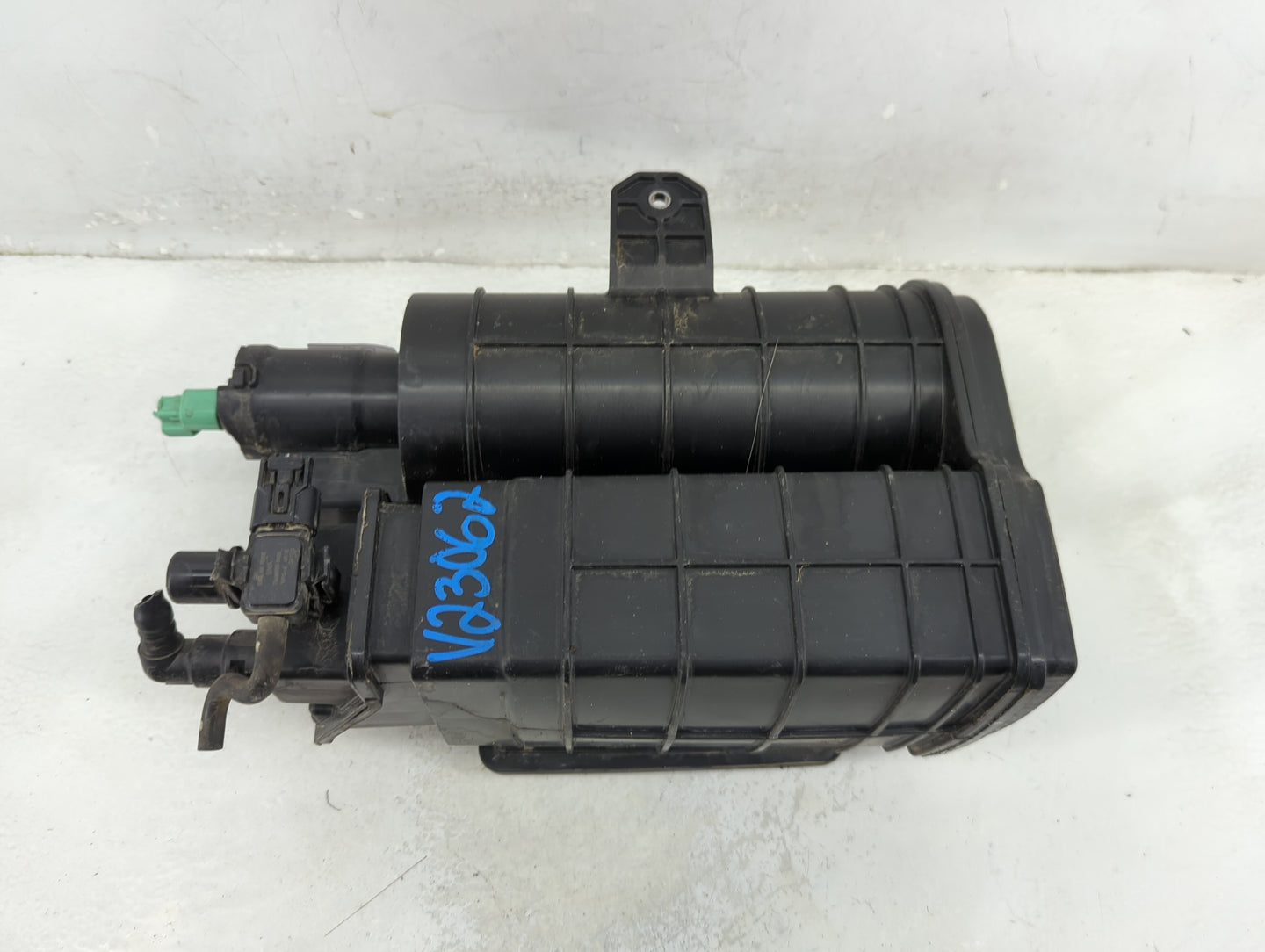2014 Honda Civic Fuel Vapor Charcoal Canister 1412655 - Oemusedautoparts1.com