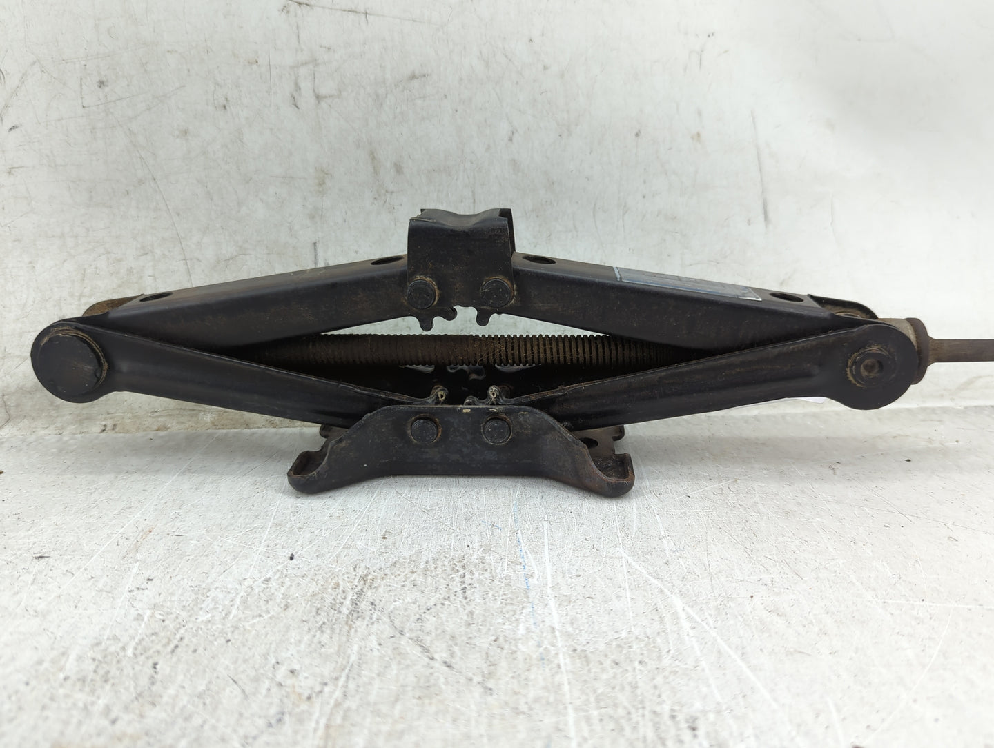 2014 Honda Civic Spare Scissor Car Jack 1431643 - Oemusedautoparts1.com