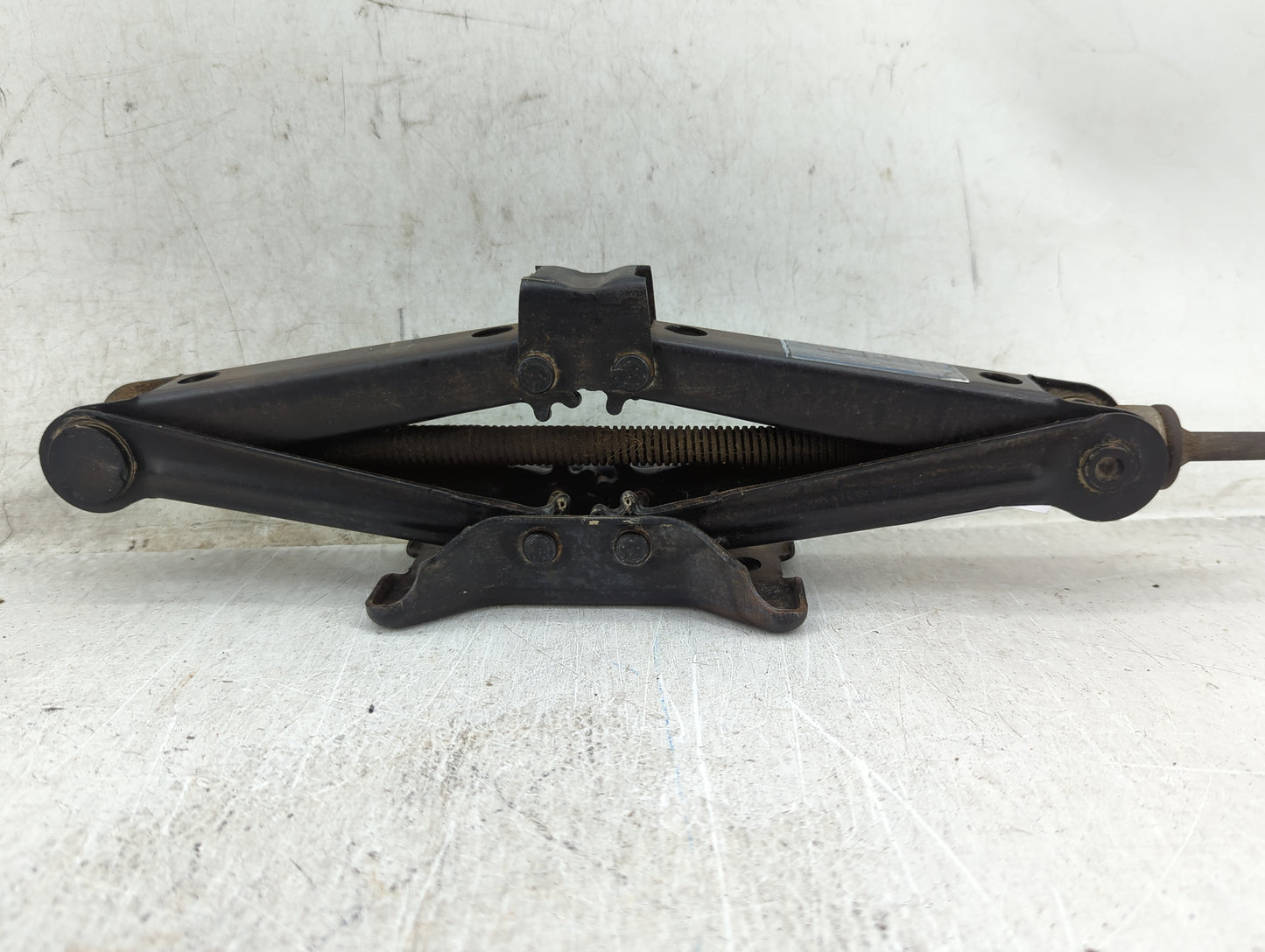 2014 Honda Civic Spare Scissor Car Jack 1431643 - Oemusedautoparts1.com