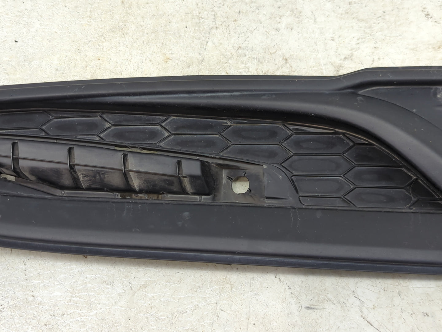 2013-2015 Honda Civic Front Grille Bumper Not Included - Oemusedautoparts1.com
