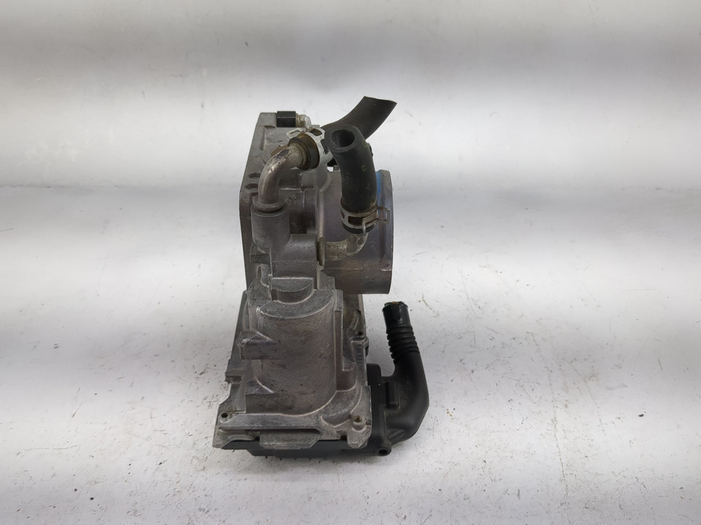 2012-2015 Honda Civic Throttle Body P/N:GMF3B Fits Fits 2012 2013 2014 2015 2016 2017 2018 2019 2020 2021 2022 OEM Used Auto