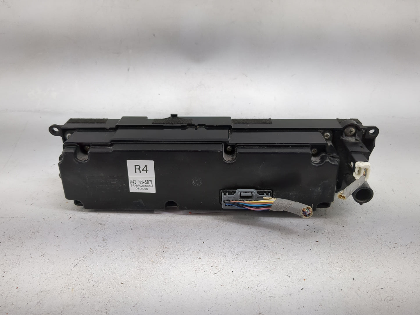 2013-2015 Honda Civic Climate Control Module Temperature AC/Heater Replacement P/N:A42 NH-587L SANWA2A059A Fits OEM Used Aut