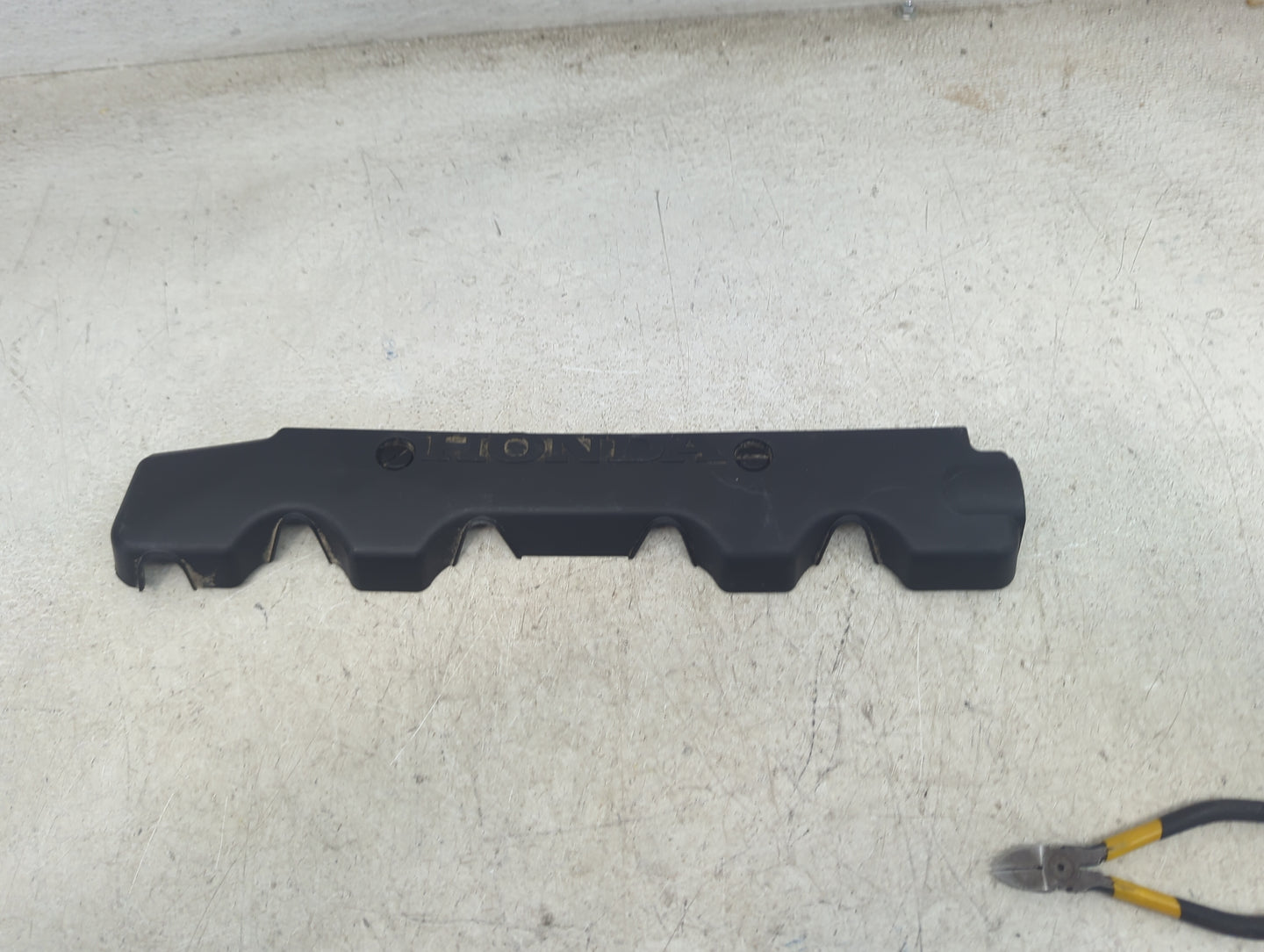 2014 Honda Civic Engine Cover Black - Oemusedautoparts1.com