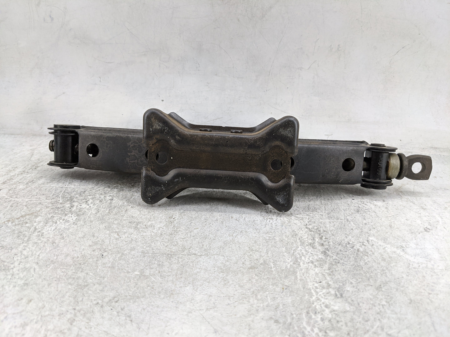 2014 Honda Civic Spare Scissor Car Jack Black - Oemusedautoparts1.com