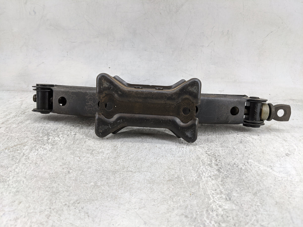2014 Honda Civic Spare Scissor Car Jack Black - Oemusedautoparts1.com