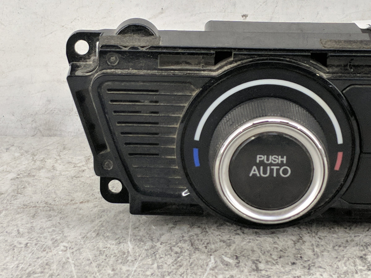 2013-2015 Honda Civic Climate Control Module Temperature AC/Heater Replacement P/N:C62 NH-587L SANWA2A057A Fits OEM Used Aut