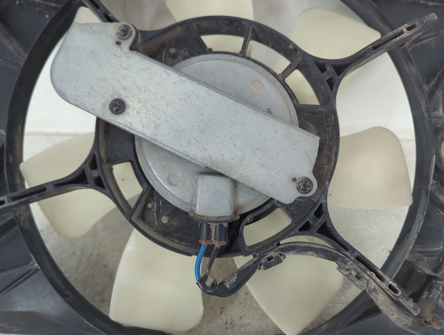 2014 Honda Civic Electric Radiator Cooling Fan Motor Assembly Fits OEM Used Auto Parts - Oemusedautoparts1.com