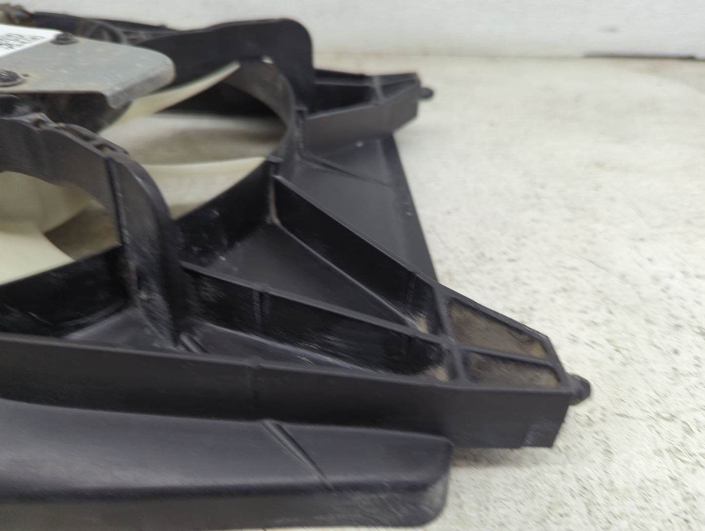 2014 Honda Civic Electric Radiator Cooling Fan Motor Assembly Fits OEM Used Auto Parts - Oemusedautoparts1.com