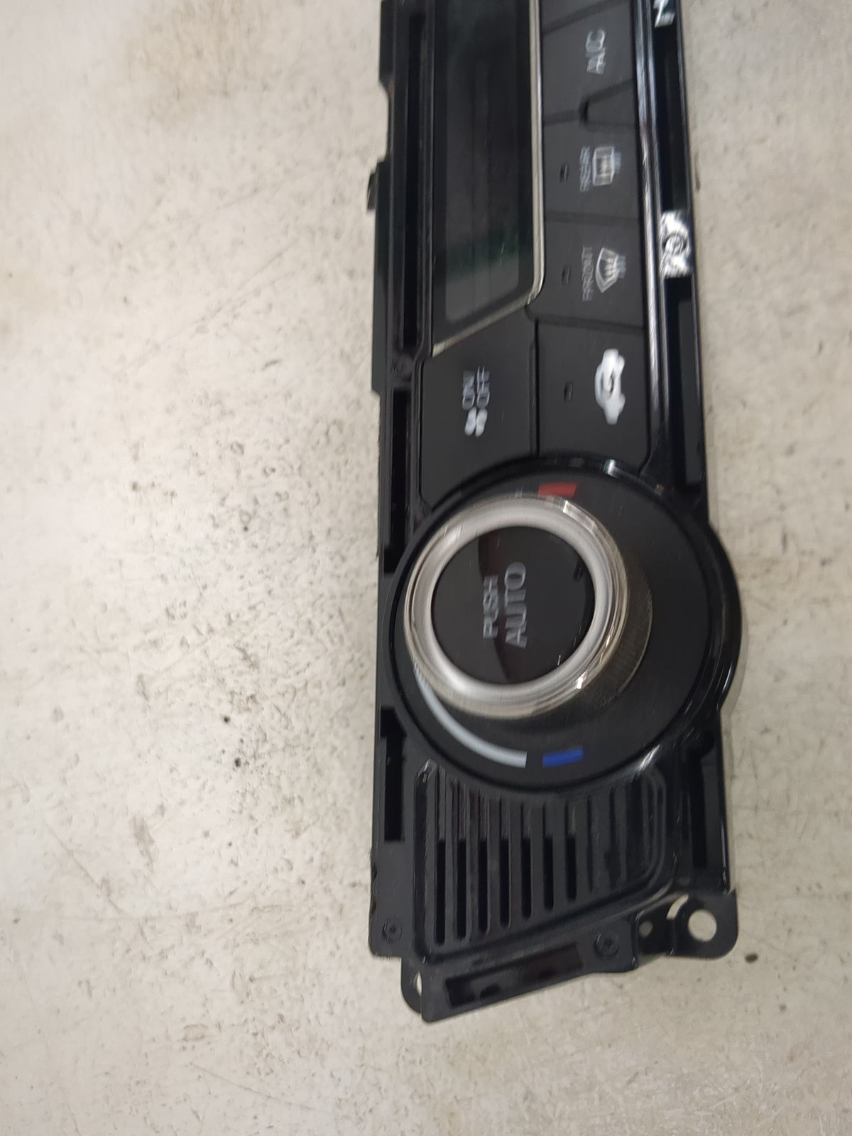 2013-2015 Honda Civic Climate Control Module Temperature AC/Heater Replacement P/N:A42 NH-587L SANWA2A059A Fits OEM Used Aut