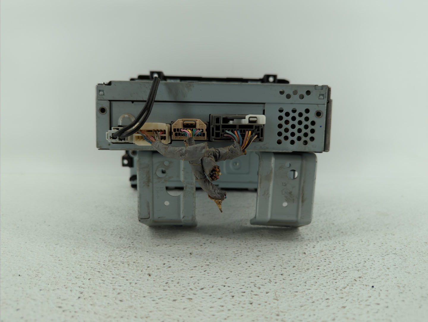 2013-2015 Honda Civic Am Fm Cd Player Radio Receiver - Oemusedautoparts1.com