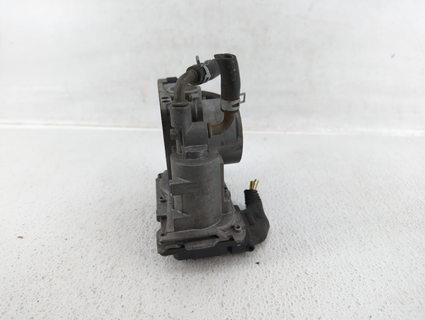 2012-2015 Honda Civic Throttle Body P/N:GMF3B Fits Fits 2012 2013 2014 2015 2016 2017 2018 2019 2020 2021 2022 OEM Used Auto