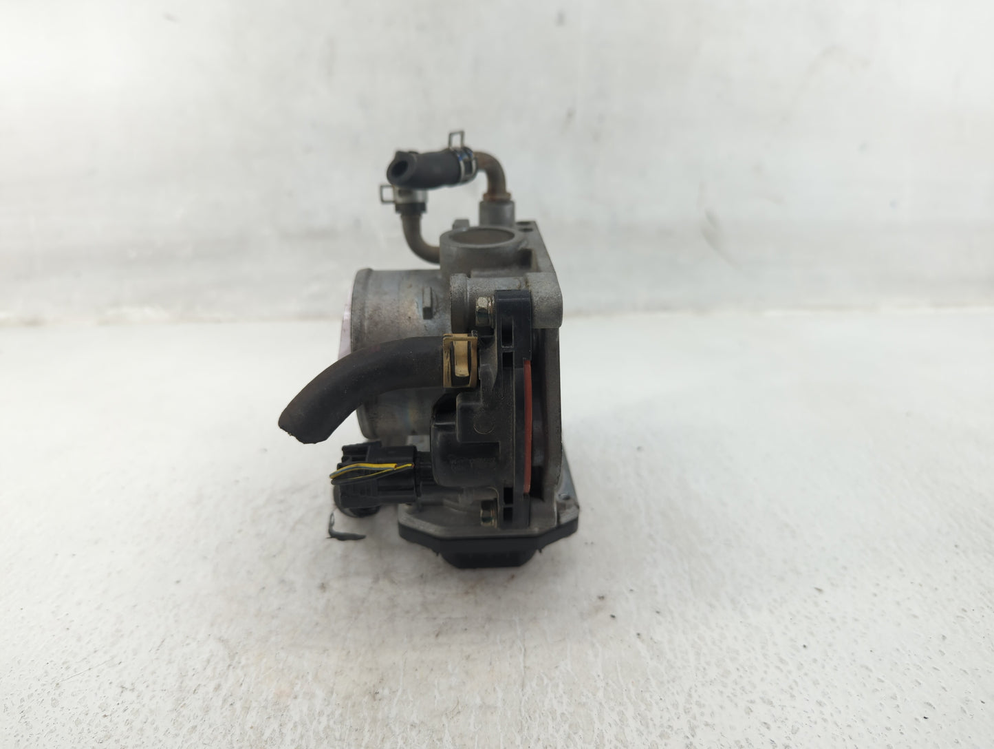 2012-2015 Honda Civic Throttle Body P/N:U22552151603 Fits Fits 2012 2013 2014 2015 2016 2017 2018 2019 2020 2021 2022 OEM Us