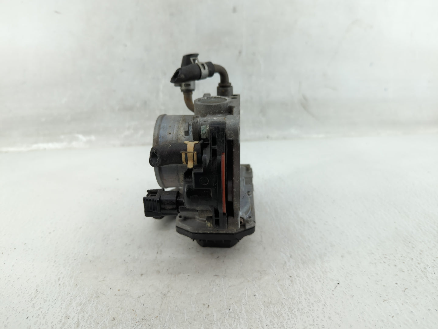 2014 Honda Civic Throttle Body P/N:U22553181924 GMF33B Fits OEM Used Auto Parts - Oemusedautoparts1.com