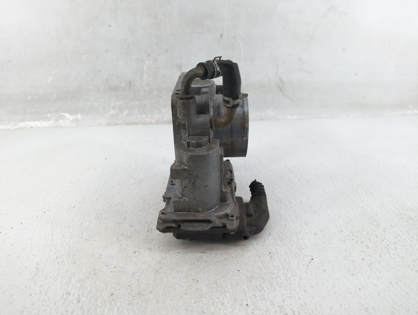 2014 Honda Civic Throttle Body P/N:U22553181924 GMF33B Fits OEM Used Auto Parts - Oemusedautoparts1.com