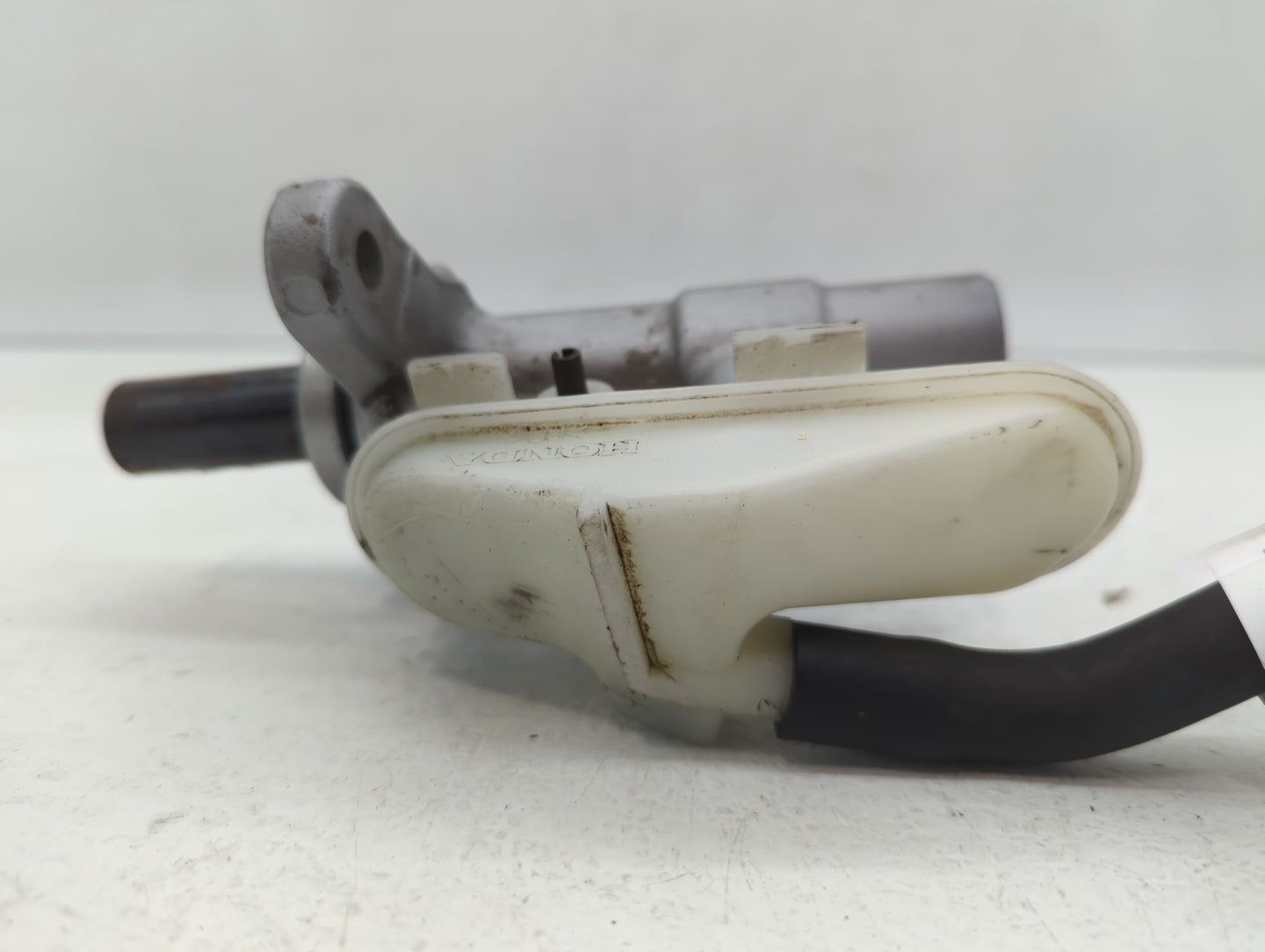 2013-2015 Honda Civic Brake Master Cylinder - Oemusedautoparts1.com