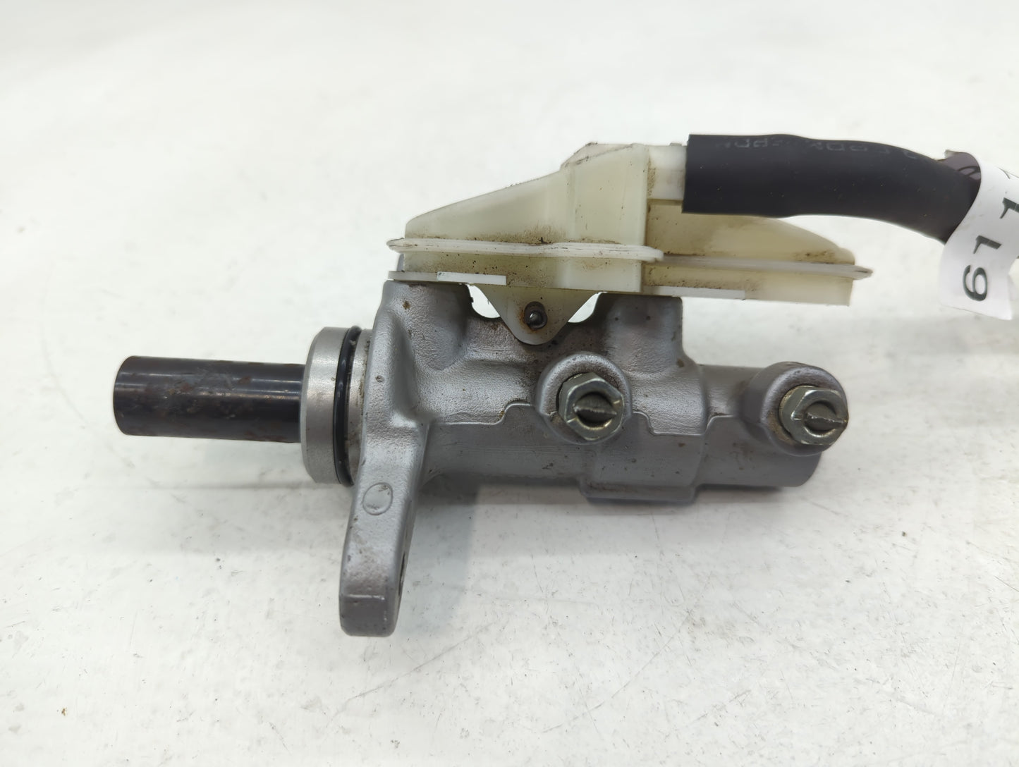2013-2015 Honda Civic Brake Master Cylinder - Oemusedautoparts1.com