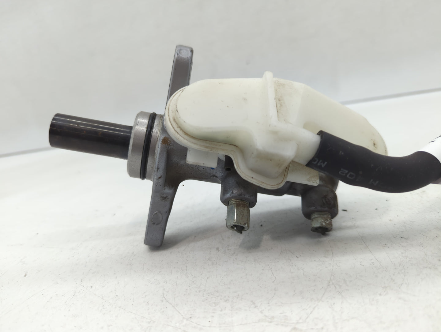 2013-2015 Honda Civic Brake Master Cylinder - Oemusedautoparts1.com