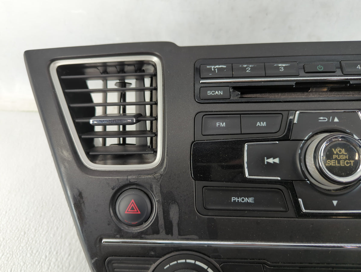 Honda Civic Am Fm Cd Player Radio Receiver 637774 - Oemusedautoparts1.com