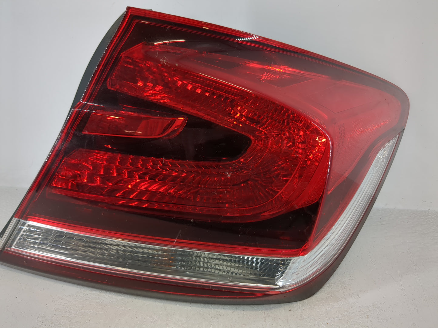 2013-2015 Honda Civic Driver Left Side Deck Lid Mounted Tail Light - Oemusedautoparts1.com