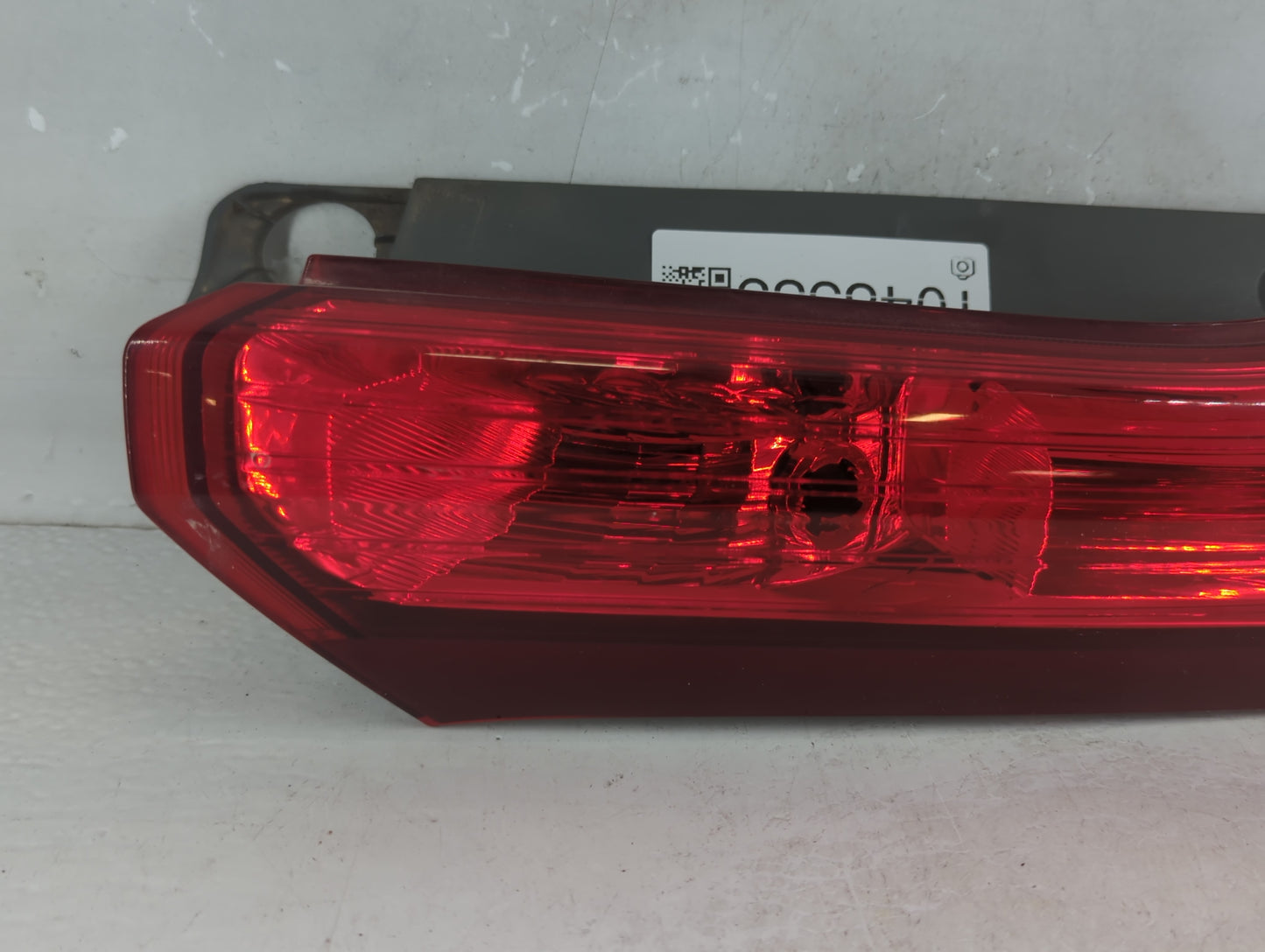 2012-2014 Honda Cr-V Tail Light Assembly Passenger Right OEM P/N:UN04CXT0AAA0 Fits Fits 2012 2013 2014 OEM Used Auto Parts -