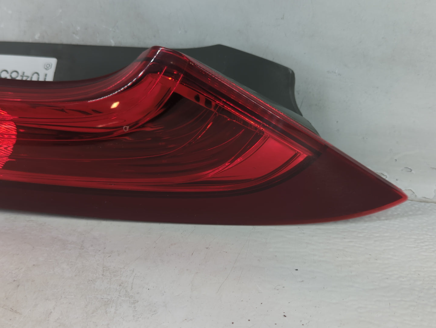 2012-2014 Honda Cr-V Tail Light Assembly Passenger Right OEM P/N:UN04CXT0AAA0 Fits Fits 2012 2013 2014 OEM Used Auto Parts -