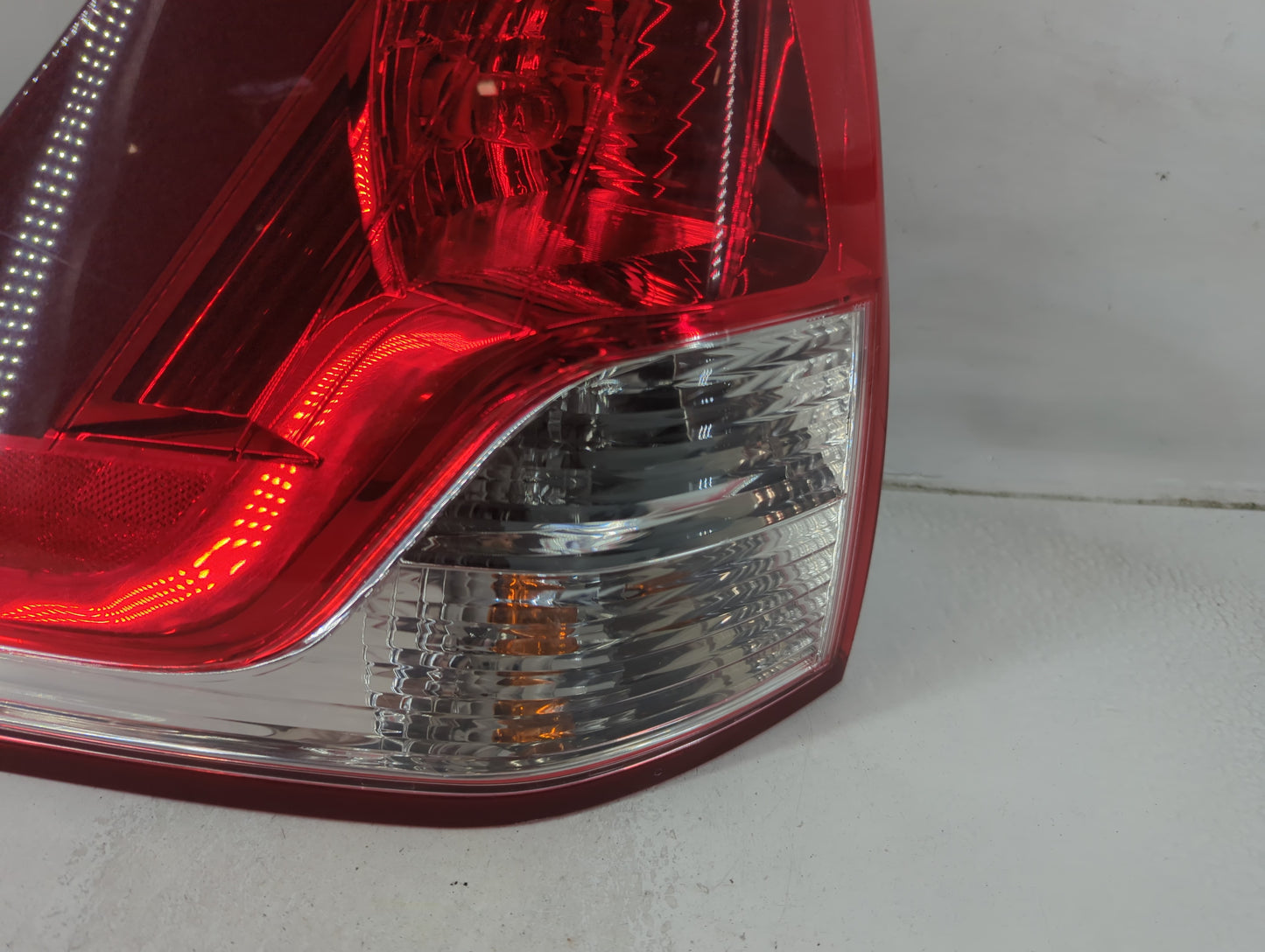 2012-2014 Honda Cr-V Tail Light Assembly Driver Left OEM P/N:UK14CX Fits Fits 2012 2013 2014 OEM Used Auto Parts - Oemusedau